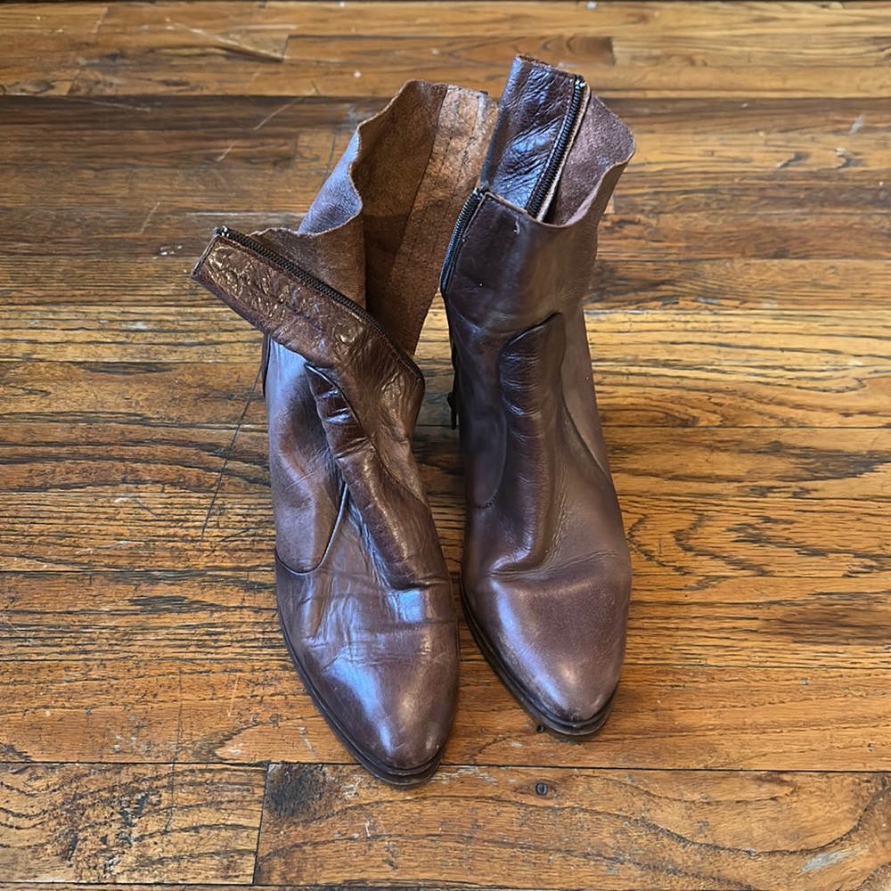 Top Shop brown leather boots.